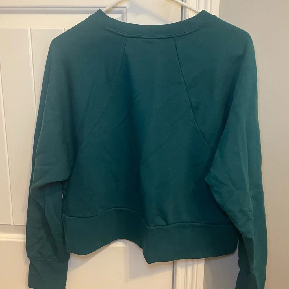 Nike cropped crewneck